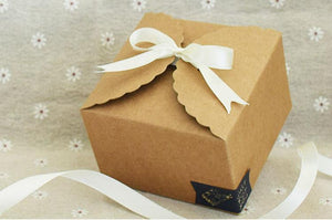 Candy Boxes Holiday Gift Boxes Wedding Bags Baking Package Favor Holders Kraft Paper Party Favour Khaki Silk Ribbon Rope