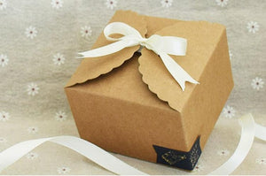 Candy Boxes Holiday Gift Boxes Wedding Bags Baking Package Favor Holders Kraft Paper Party Favour Khaki Silk Ribbon Rope